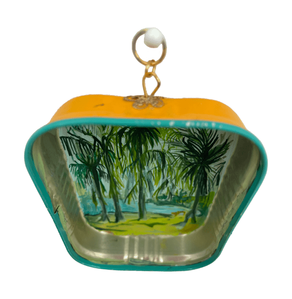 Tiger on a beach - Image 3